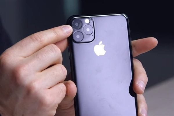 新iPhone機模相片（圖片來歷網絡）